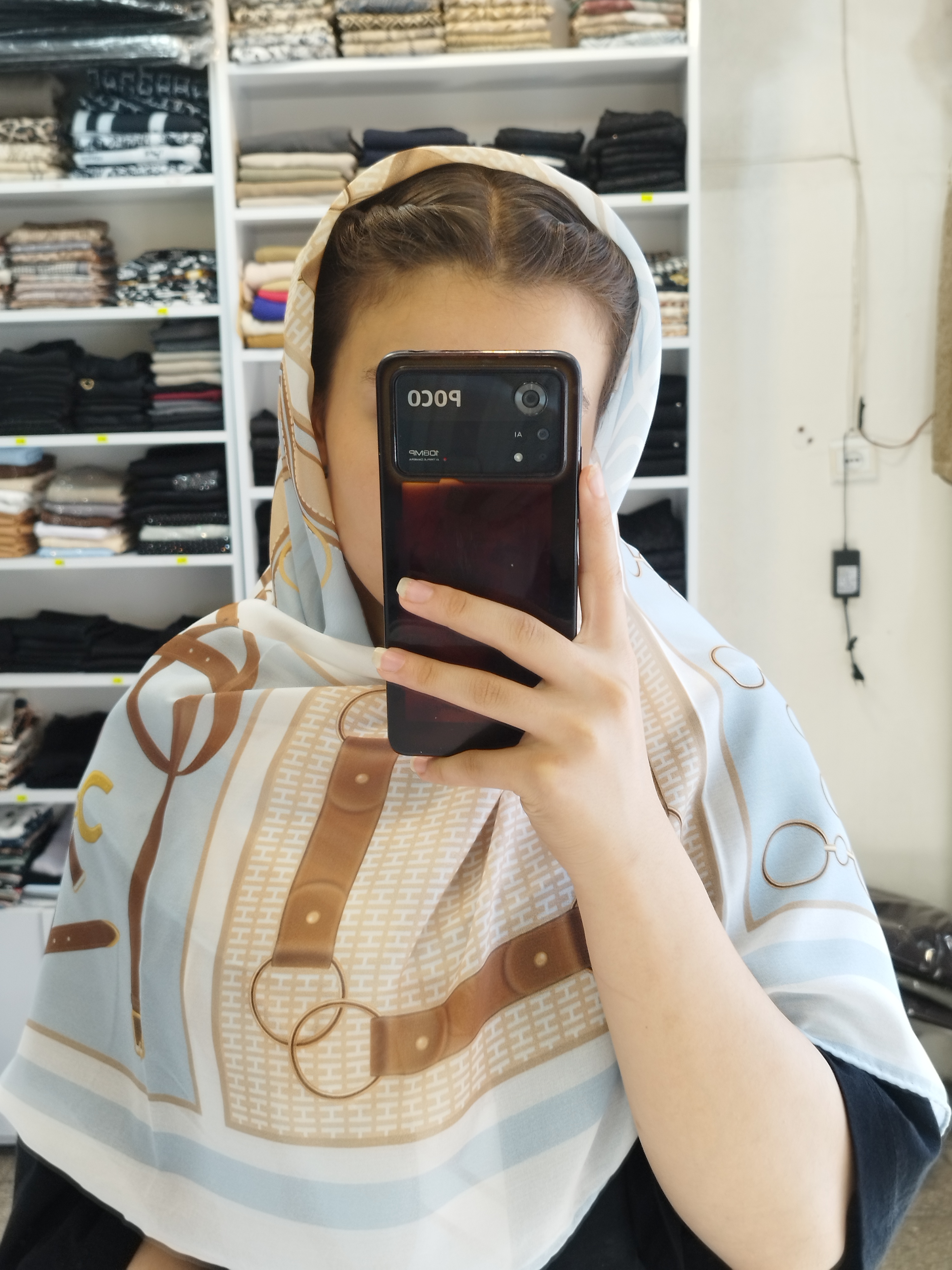 روسری حریر مجلسی طرح زنجیری