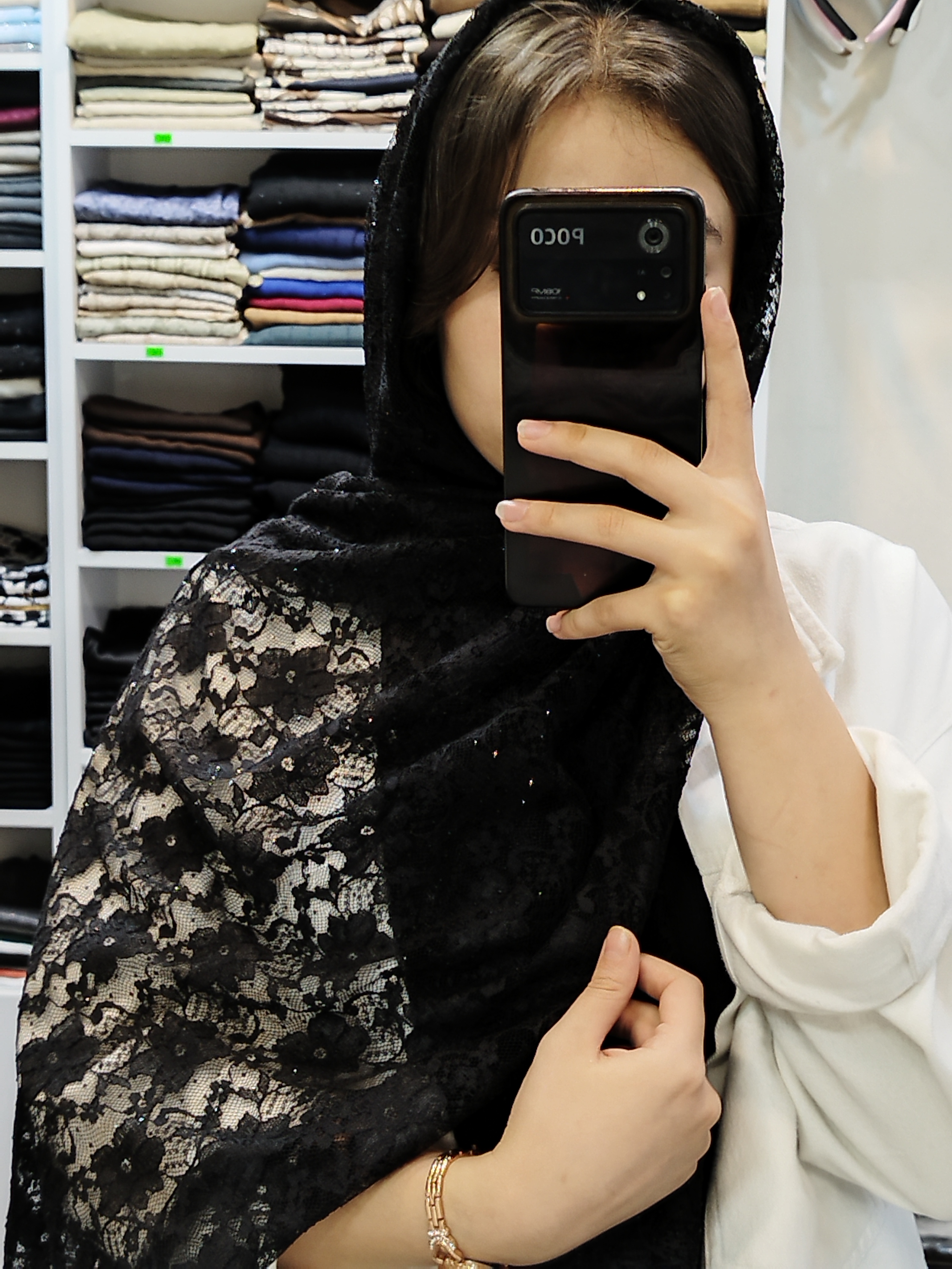 شال گیپور نگین دار طرح گل